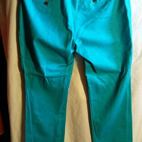 Capris - Picture 2 of 3